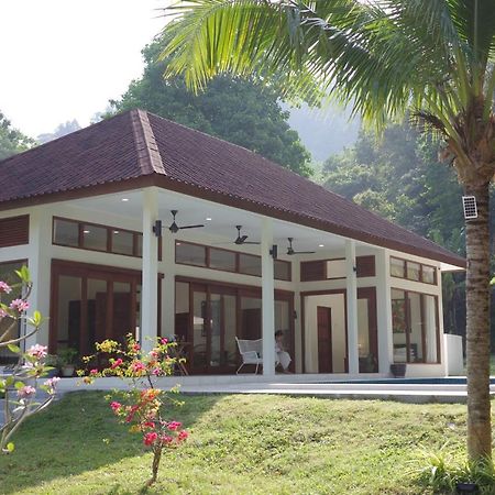 Villa Meranti - Spacious Private Pool Villa Pantai Cenang  Exterior foto