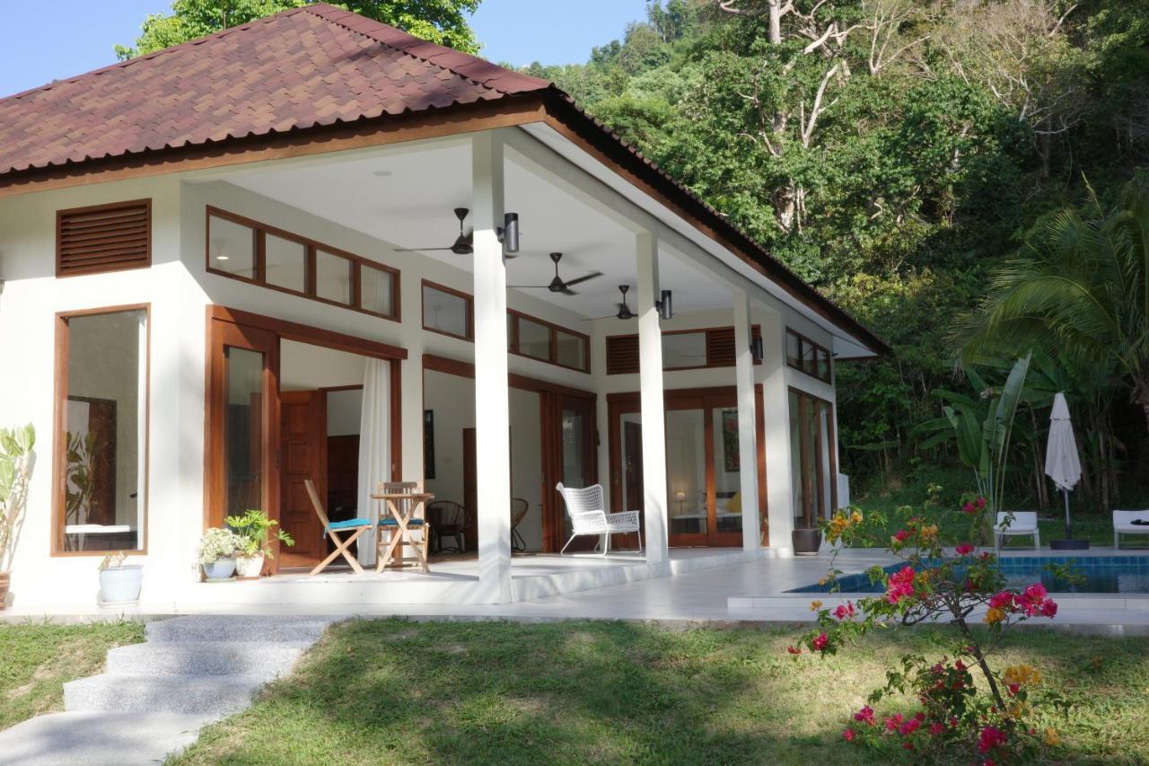 Villa Meranti - Spacious Private Pool Villa Pantai Cenang  Exterior foto